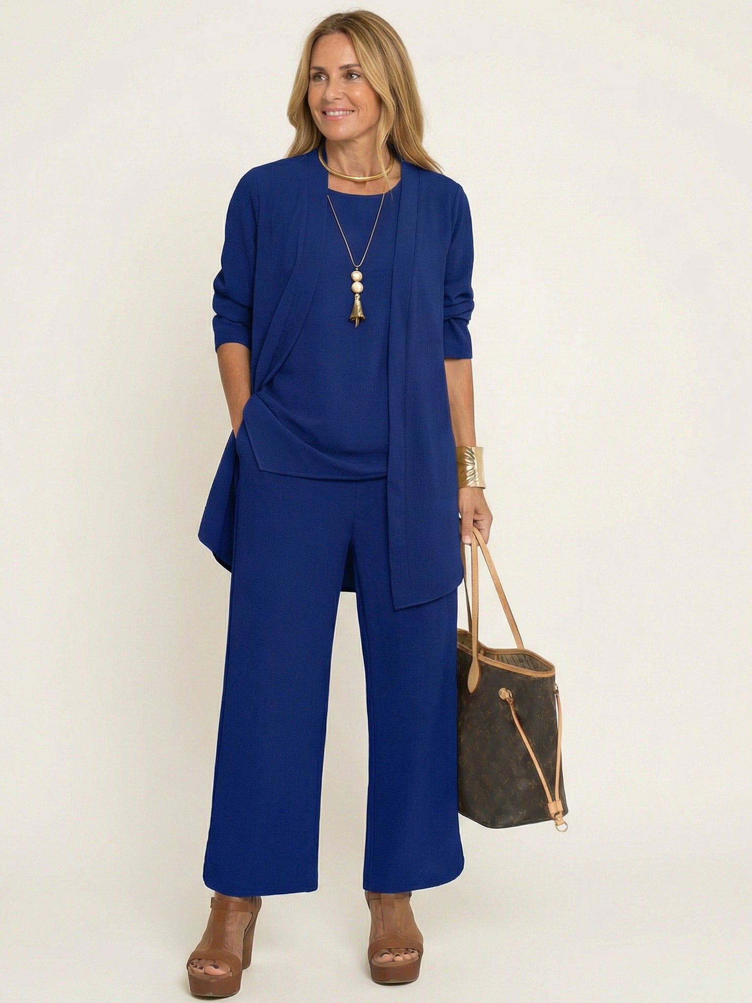 VIVIENNE Minimalist 3-Piece Set - Blue